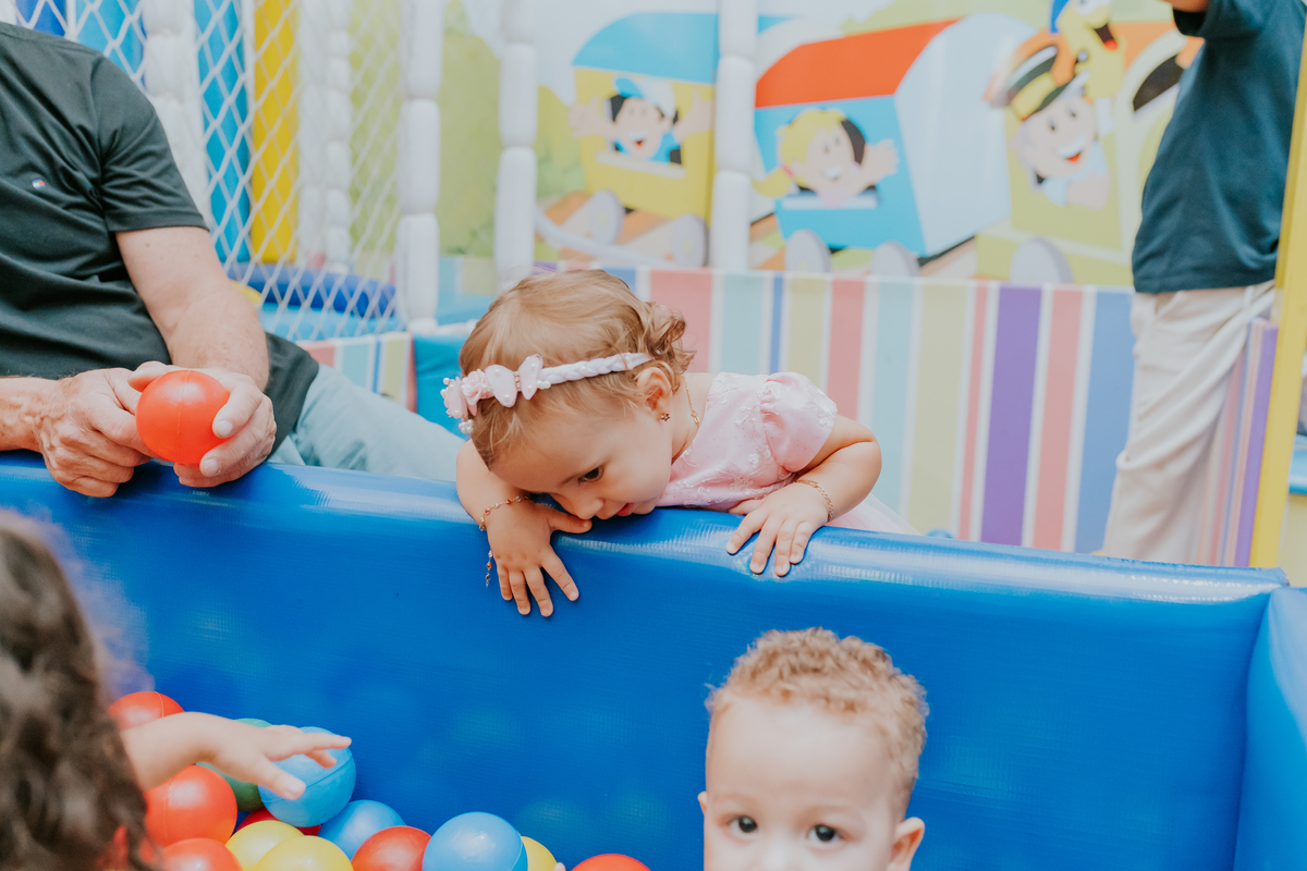 fotografa familia festa infantil 1 ano Elisa tema borboleta casa de festas estação faz de conta taquara Rio de Janeiro Jacarepaguá fotografia 