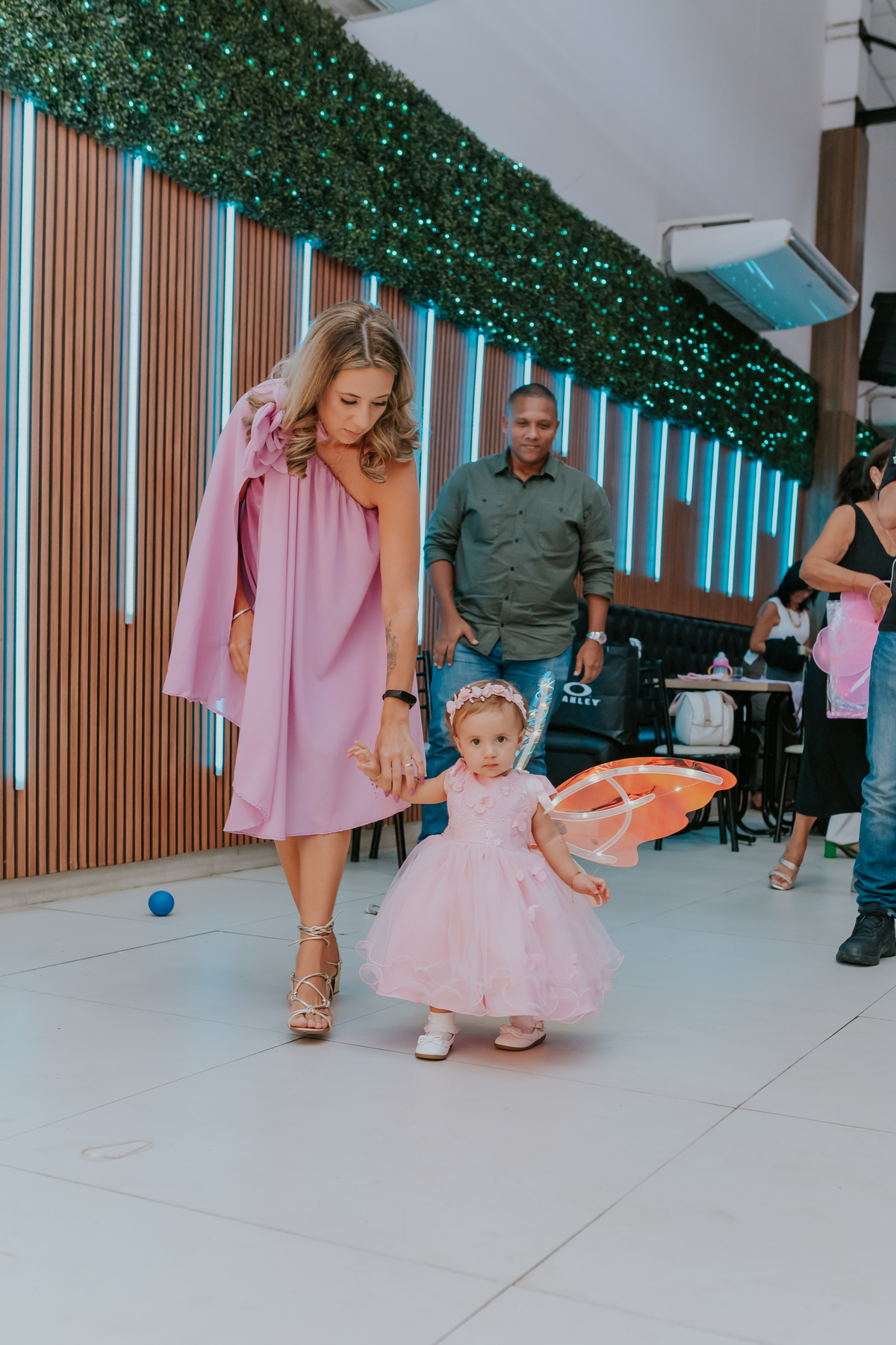 fotografa familia festa infantil 1 ano Elisa tema borboleta casa de festas estação faz de conta taquara Rio de Janeiro Jacarepaguá fotografia 