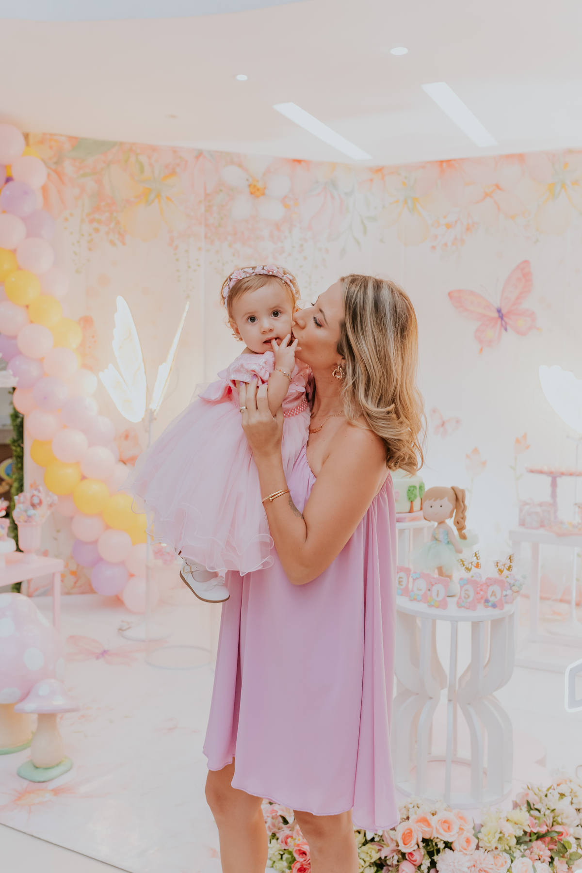 fotografa familia festa infantil 1 ano Elisa tema borboleta casa de festas estação faz de conta taquara Rio de Janeiro Jacarepaguá fotografia 