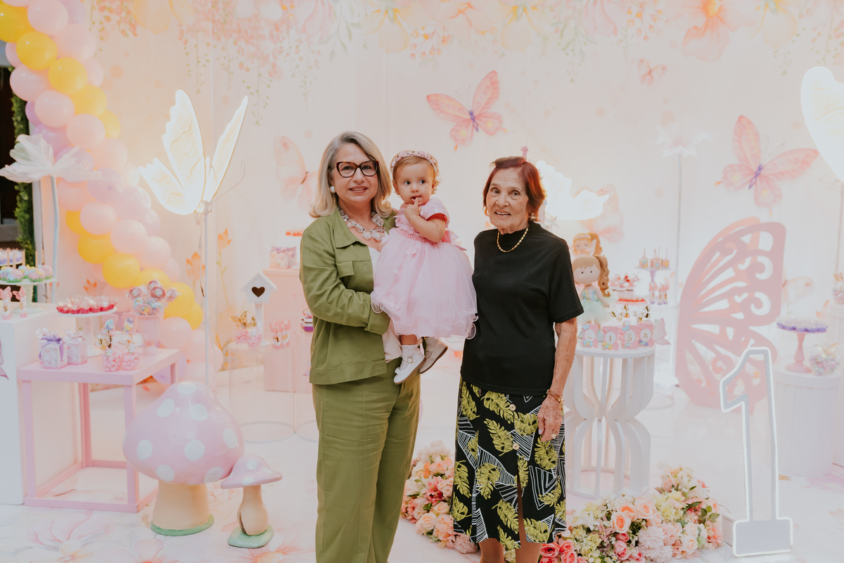 fotografa familia festa infantil 1 ano Elisa tema borboleta casa de festas estação faz de conta taquara Rio de Janeiro Jacarepaguá fotografia 