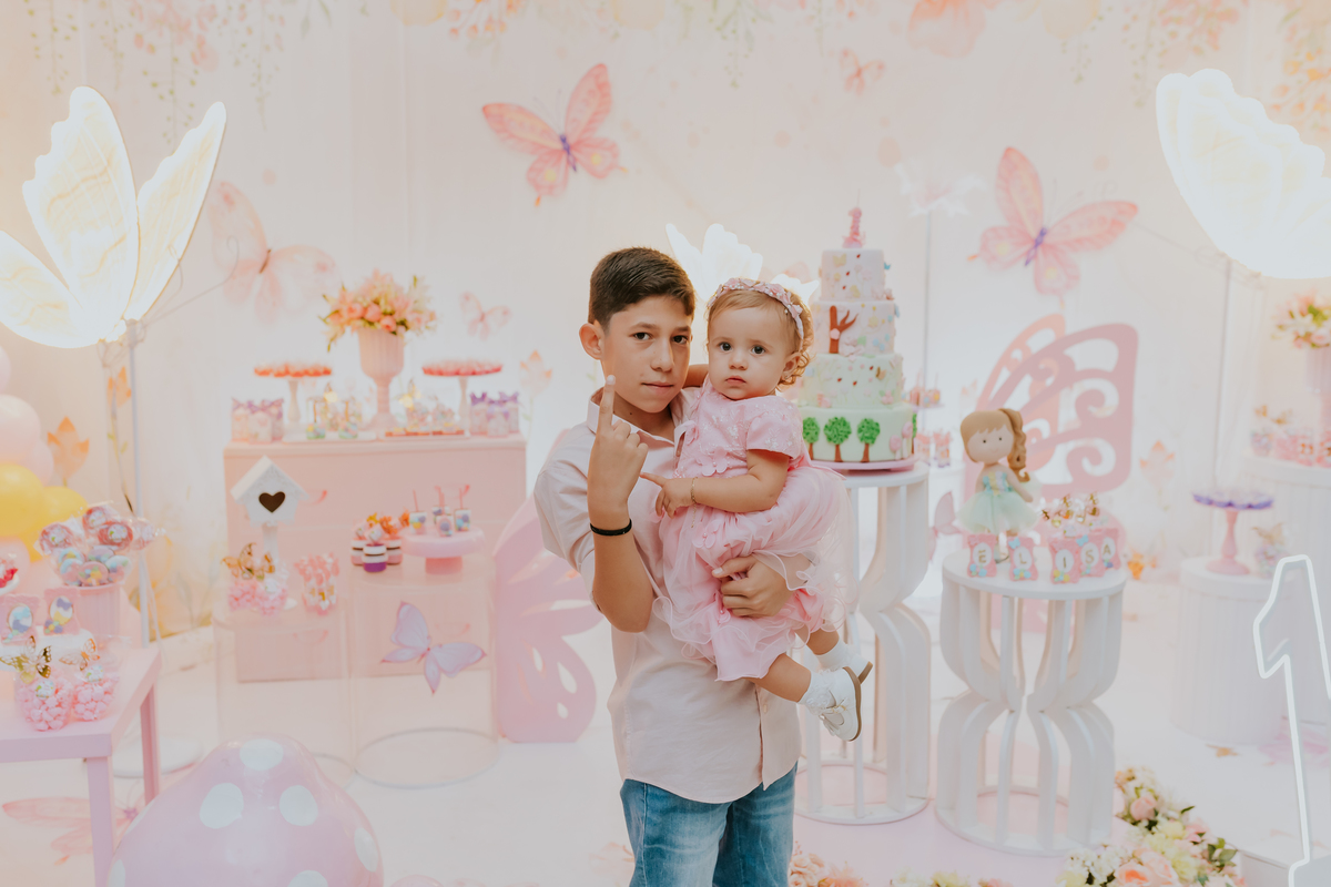 fotografa familia festa infantil 1 ano Elisa tema borboleta casa de festas estação faz de conta taquara Rio de Janeiro Jacarepaguá fotografia 