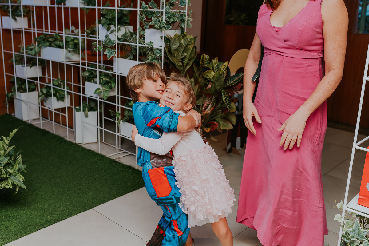 fotografia festa infantil fotografa familia 4 anos Guillermo tema super herois casa de festas espoleta Buffet botafogo rj rio de janeiro 