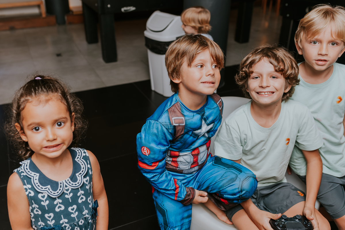 fotografia festa infantil fotografa familia 4 anos Guillermo tema super herois casa de festas espoleta Buffet botafogo rj rio de janeiro 