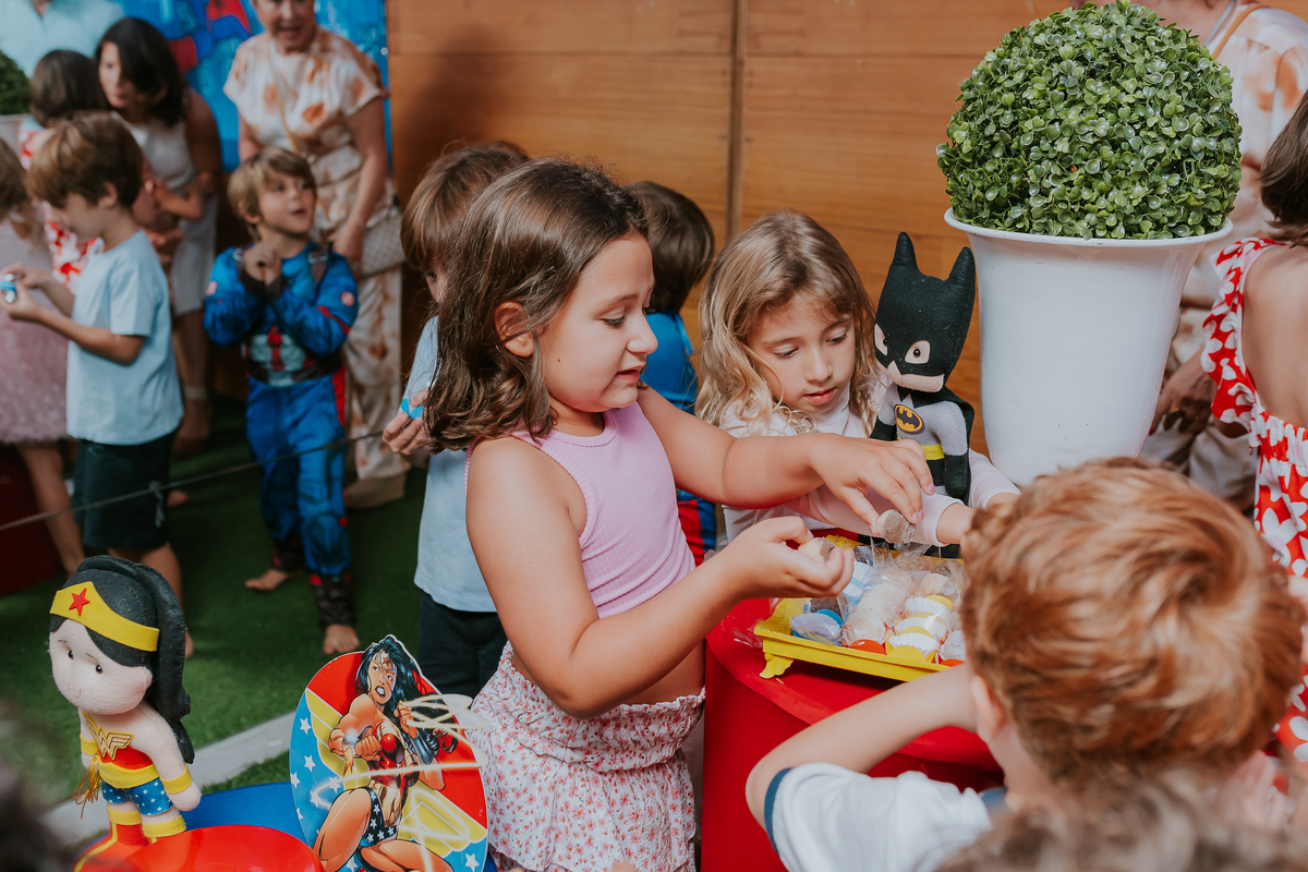 fotografia festa infantil fotografa familia 4 anos Guillermo tema super herois casa de festas espoleta Buffet botafogo rj rio de janeiro 
