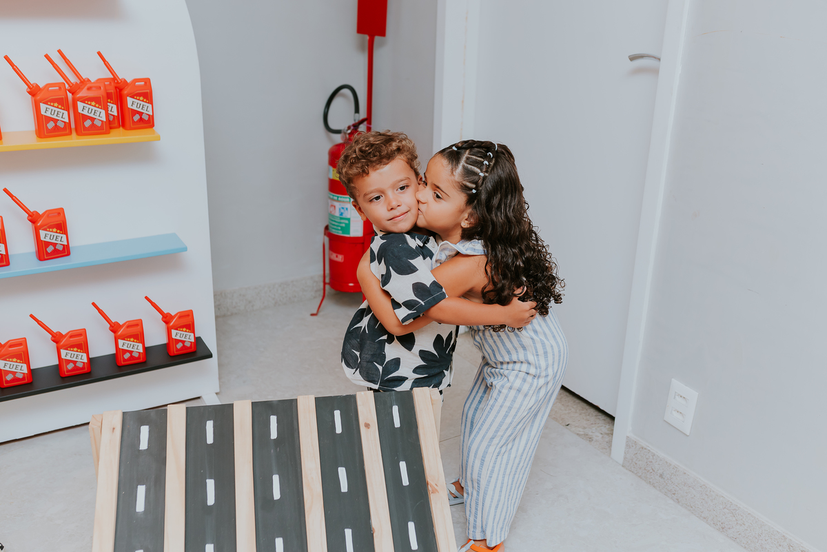 fotografa festa infantil fotografia familia niteroi icarai rio de janeiro 3 anos antonio tema carros bicicleta rj 