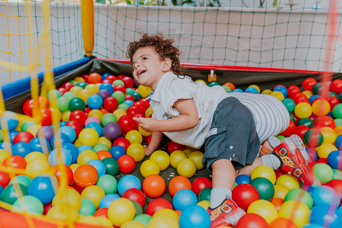 fotografa festa infantil fotografia familia niteroi icarai rio de janeiro 3 anos antonio tema carros bicicleta rj 
