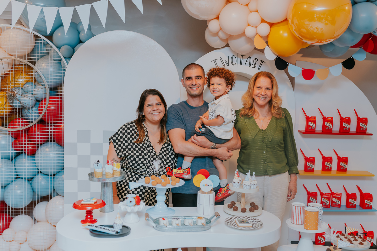 fotografa festa infantil fotografia familia niteroi icarai rio de janeiro 3 anos antonio tema carros bicicleta rj 