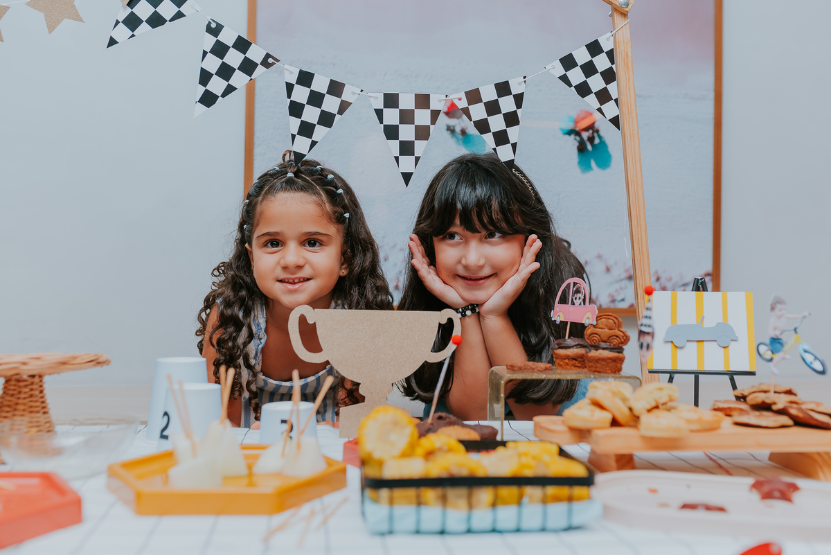 fotografa festa infantil fotografia familia niteroi icarai rio de janeiro 3 anos antonio tema carros bicicleta rj 