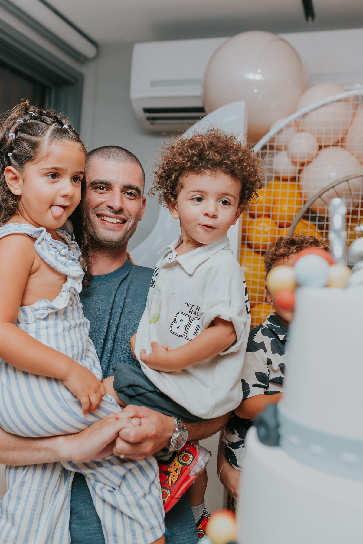 fotografa festa infantil fotografia familia niteroi icarai rio de janeiro 3 anos antonio tema carros bicicleta rj 