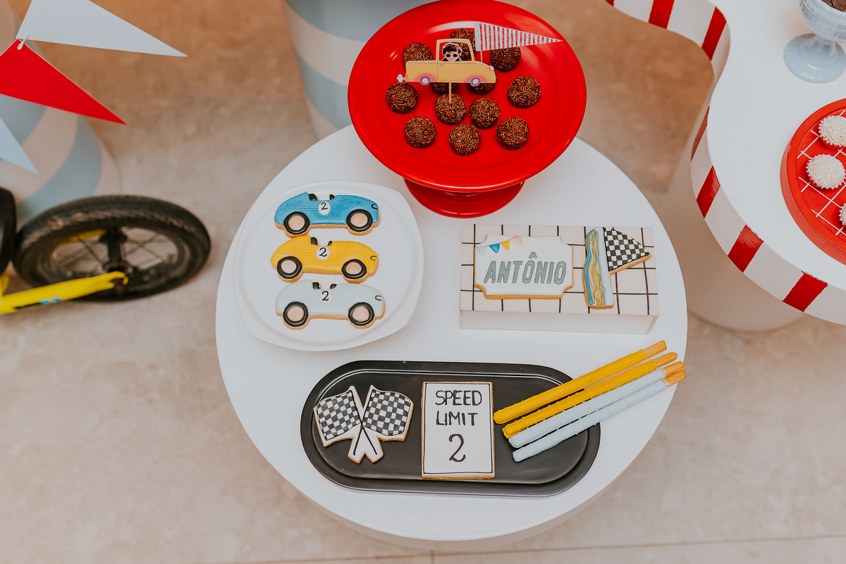 fotografa festa infantil fotografia familia niteroi icarai rio de janeiro 3 anos antonio tema carros bicicleta rj 