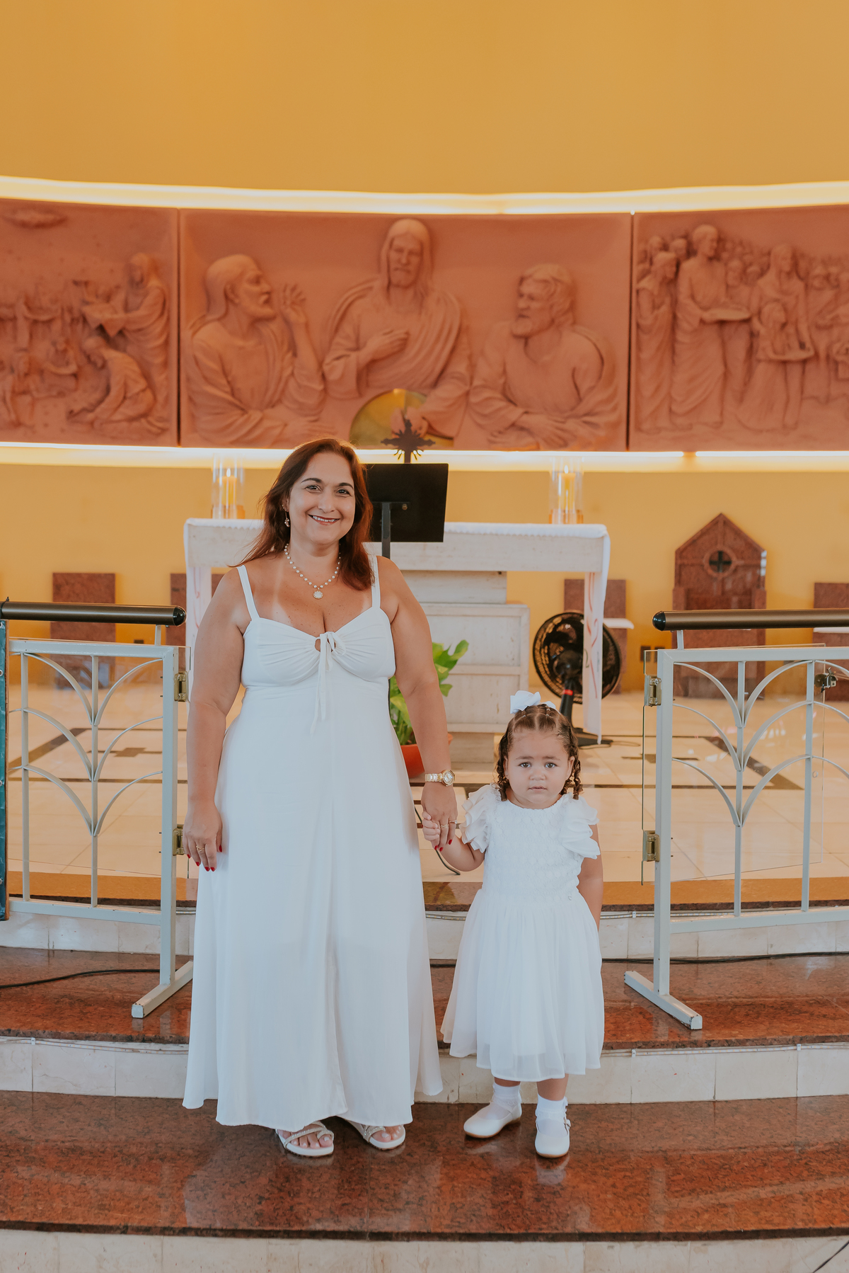 Fotógrafa de família Batizado na Paróquia Nossa Senhora Aparecida- Ilha do Governador, RJ batismo moreno fotografia 