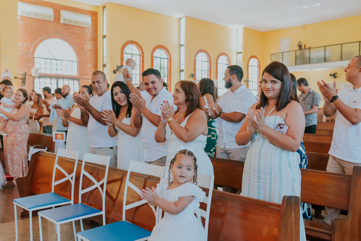 Fotógrafa de família Batizado na Paróquia Nossa Senhora Aparecida- Ilha do Governador, RJ batismo monero fotografia 