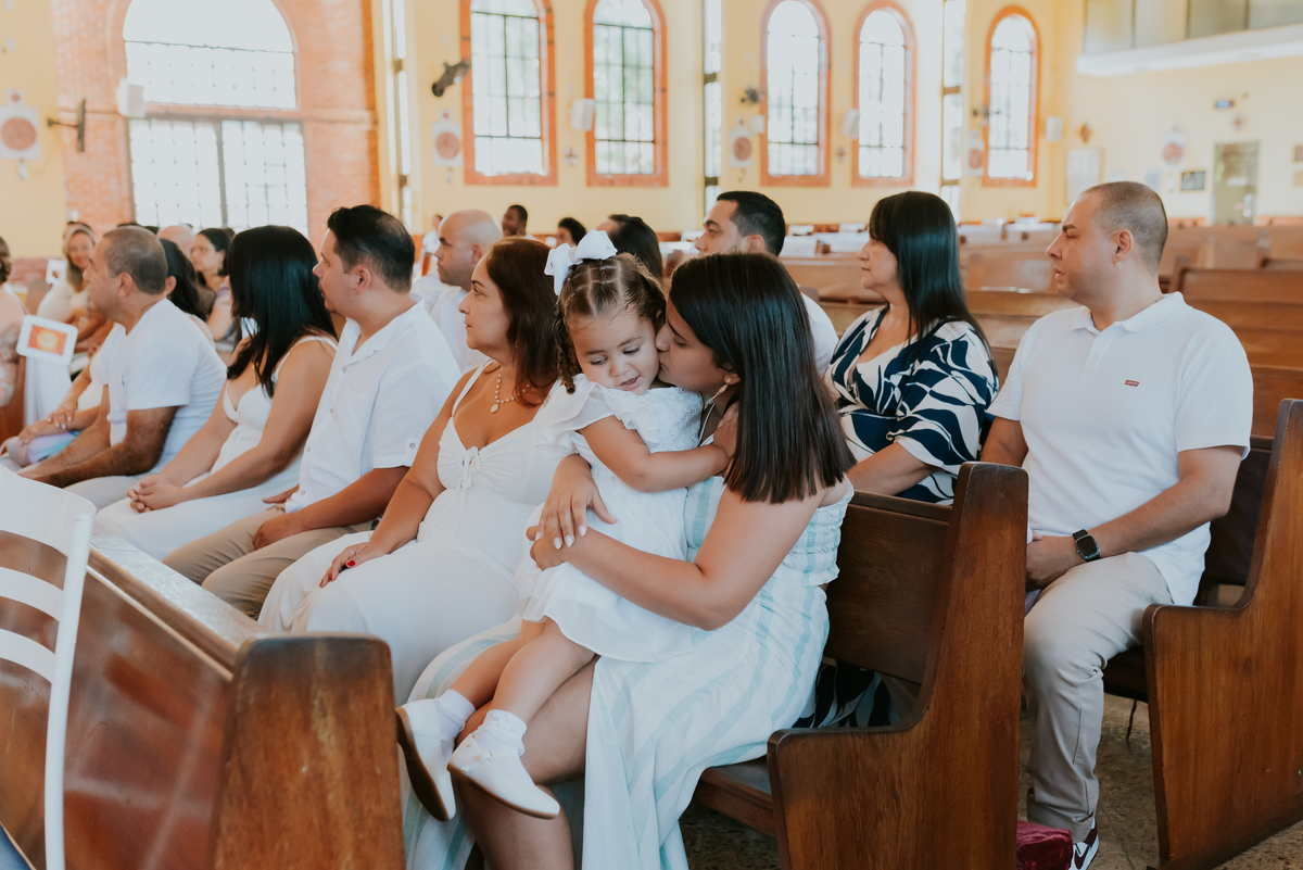 Fotógrafa de família Batizado na Paróquia Nossa Senhora Aparecida- Ilha do Governador, RJ batismo monero fotografia 