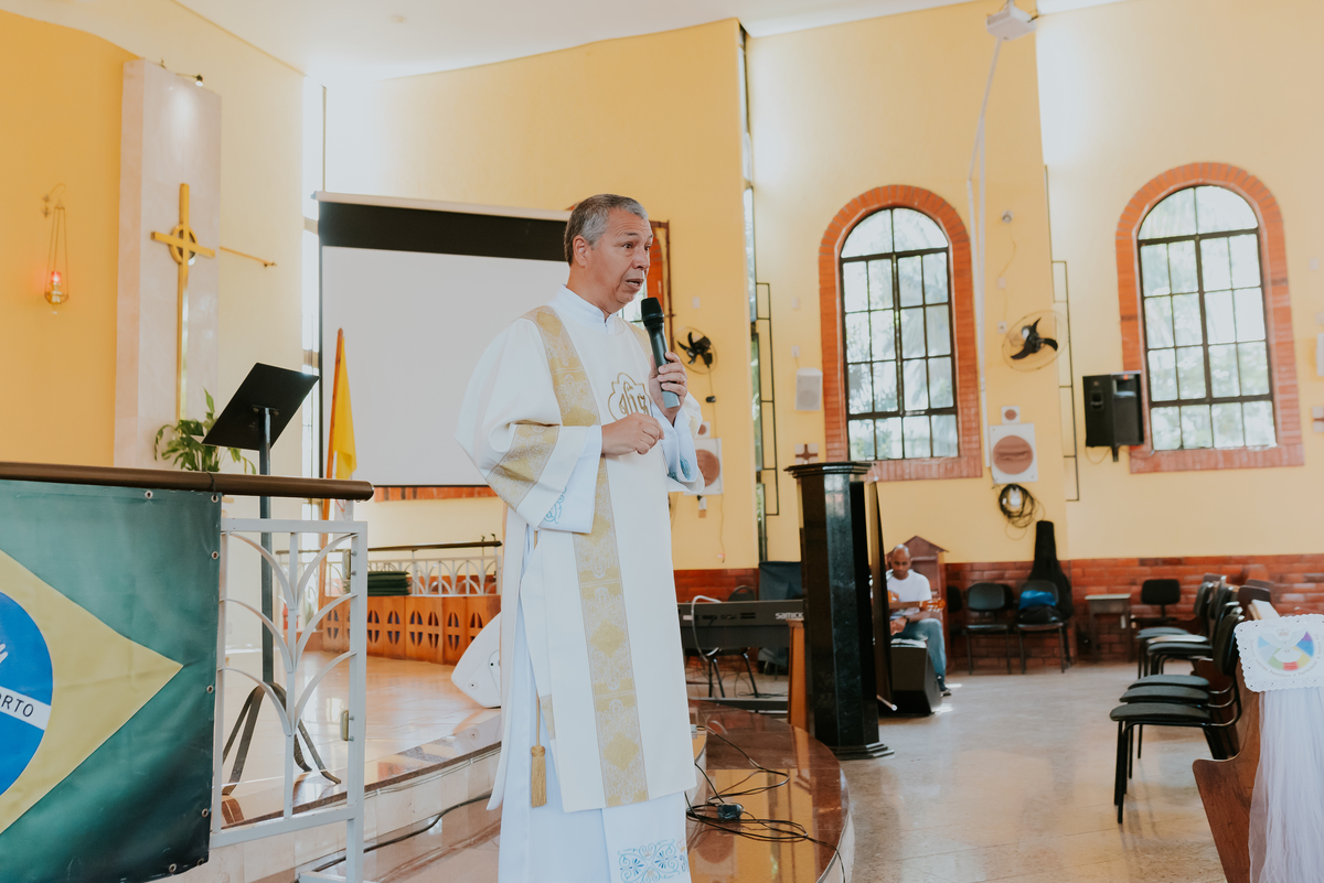 Fotógrafa de família Batizado na Paróquia Nossa Senhora Aparecida- Ilha do Governador, RJ batismo monero fotografia 