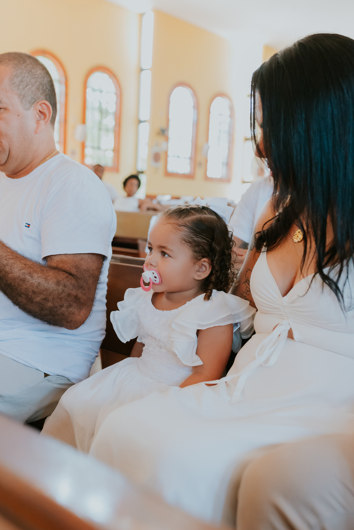 Fotógrafa de família Batizado na Paróquia Nossa Senhora Aparecida- Ilha do Governador, RJ batismo monero fotografia 