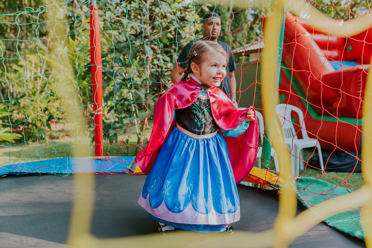 fotografa de familia festa infantil rio de janeiro rj barra da Tijuca Lara 2 anos decoracao tema Frozen 