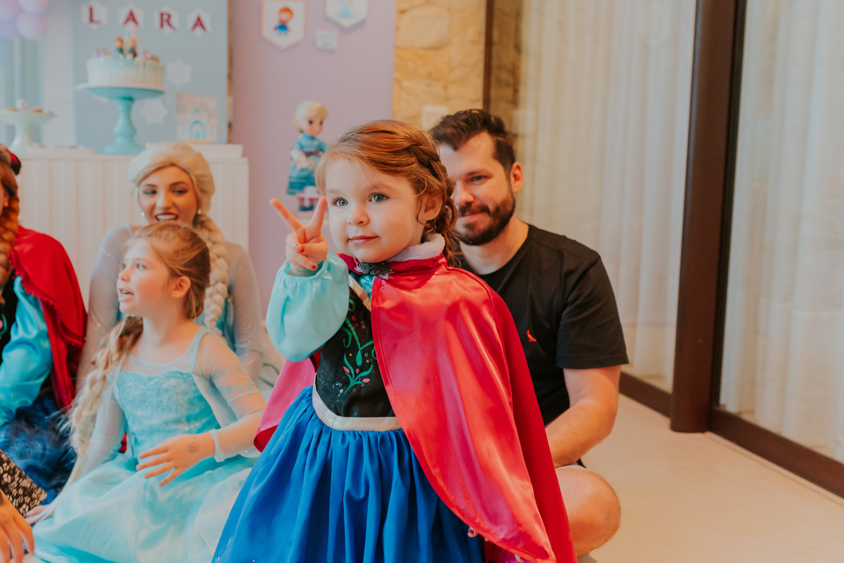 fotografa de familia festa infantil rio de janeiro rj barra da Tijuca Lara 2 anos decoracao tema Frozen 