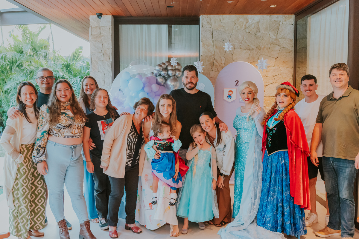fotografa de familia festa infantil rio de janeiro rj barra da Tijuca Lara 2 anos decoracao tema Frozen 