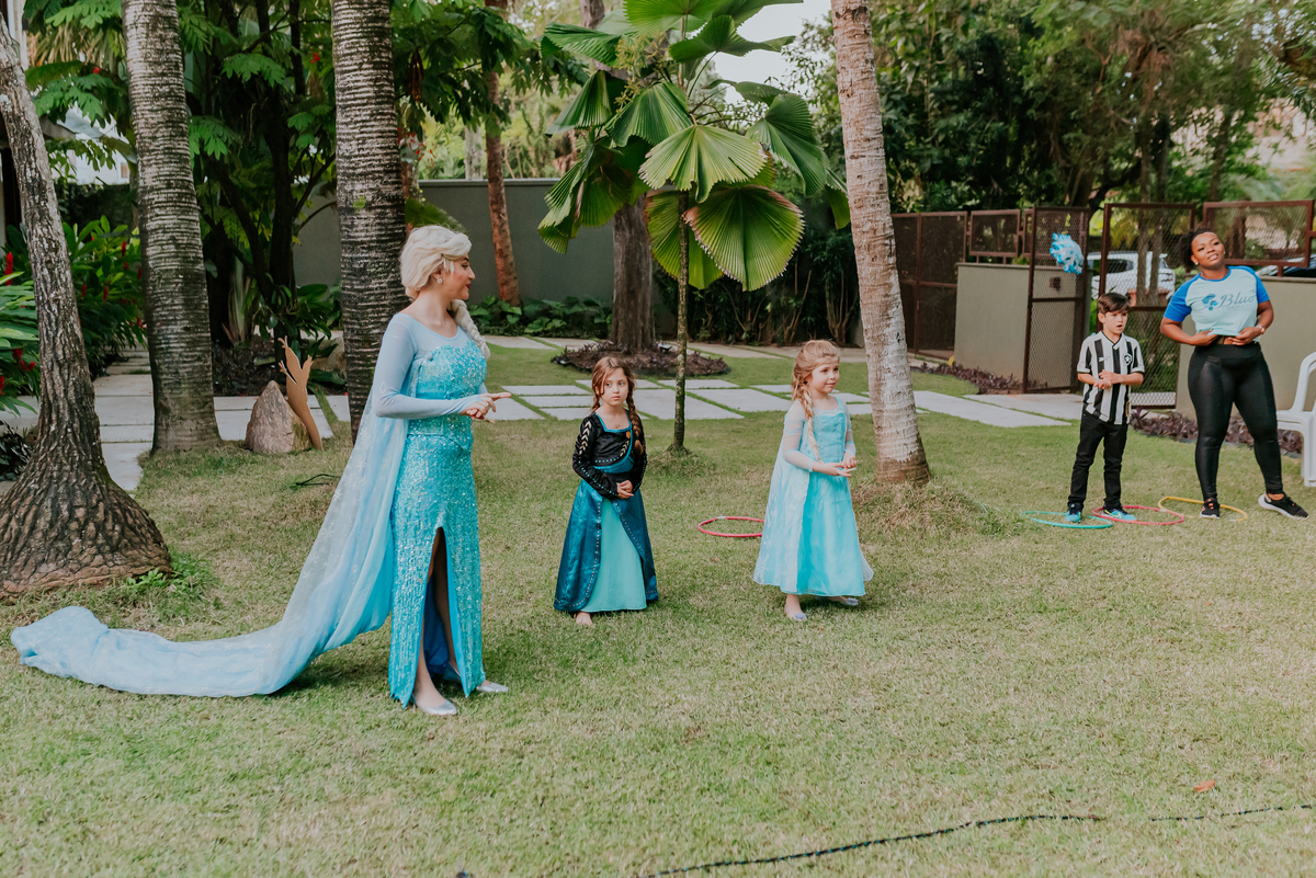 fotografa de familia festa infantil rio de janeiro rj barra da Tijuca Lara 2 anos decoracao tema Frozen 