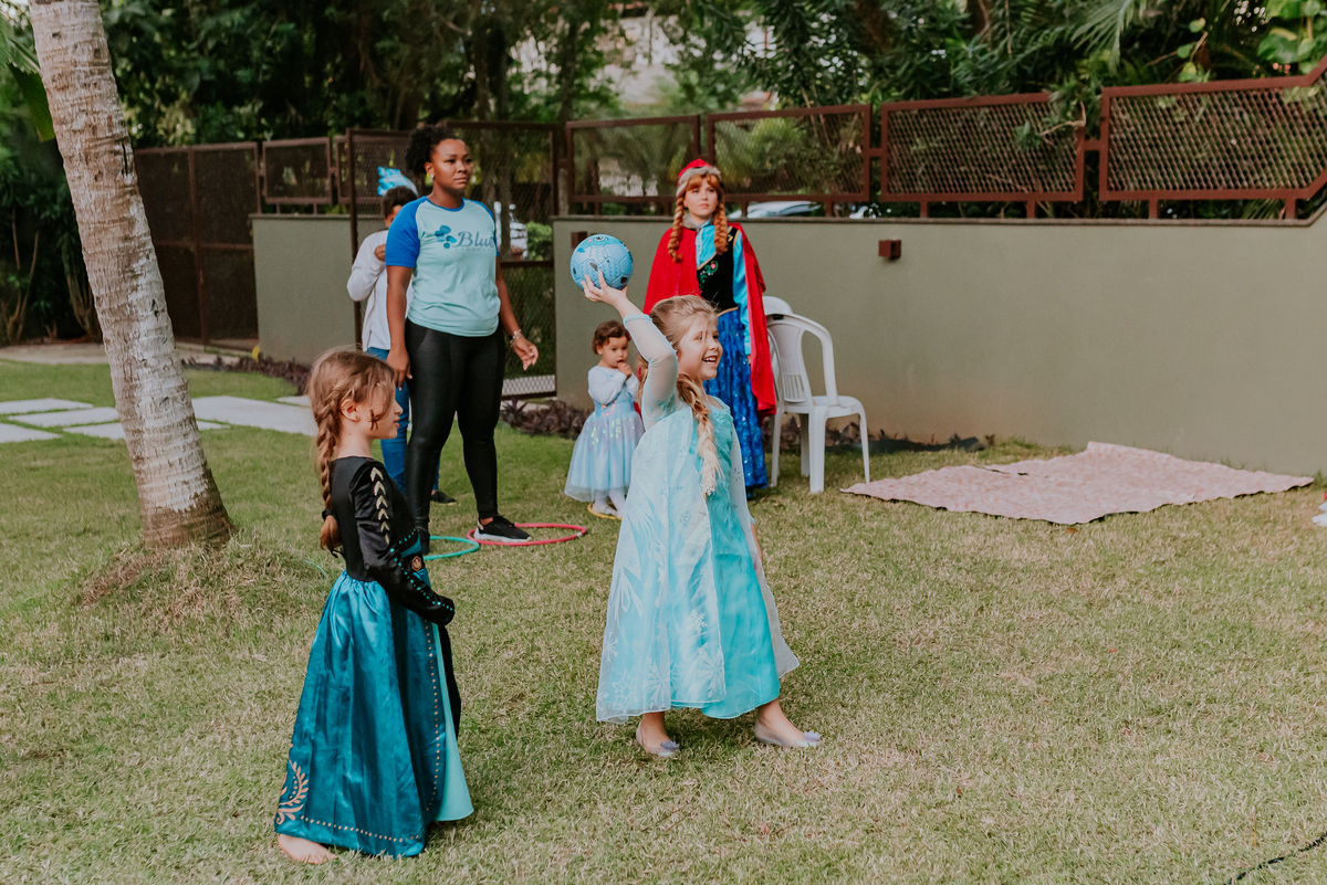 fotografa de familia festa infantil rio de janeiro rj barra da Tijuca Lara 2 anos decoracao tema Frozen 