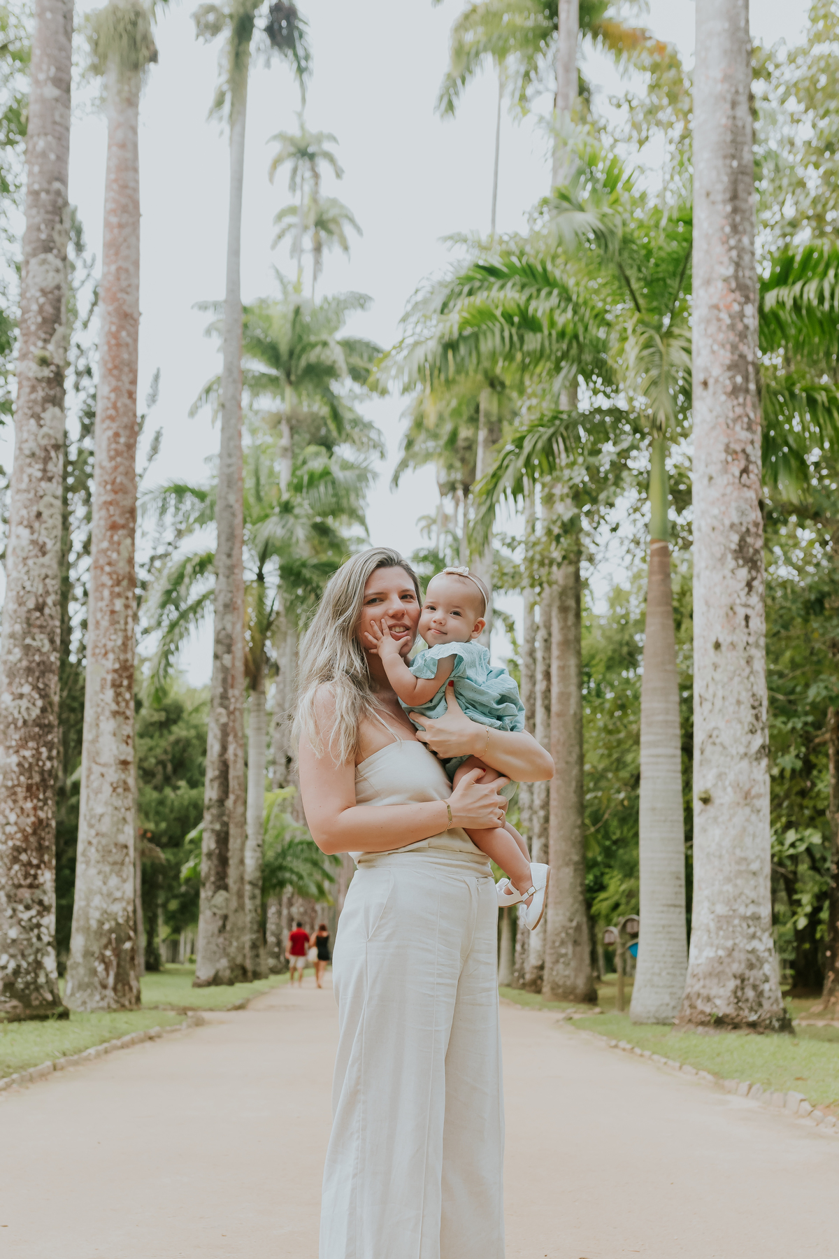 Fotografia de familia- Ensaio no Jardim Botânico, RJ fotografa Rio de Janeiro acompanhamento externo Manuela 10 meses sessão