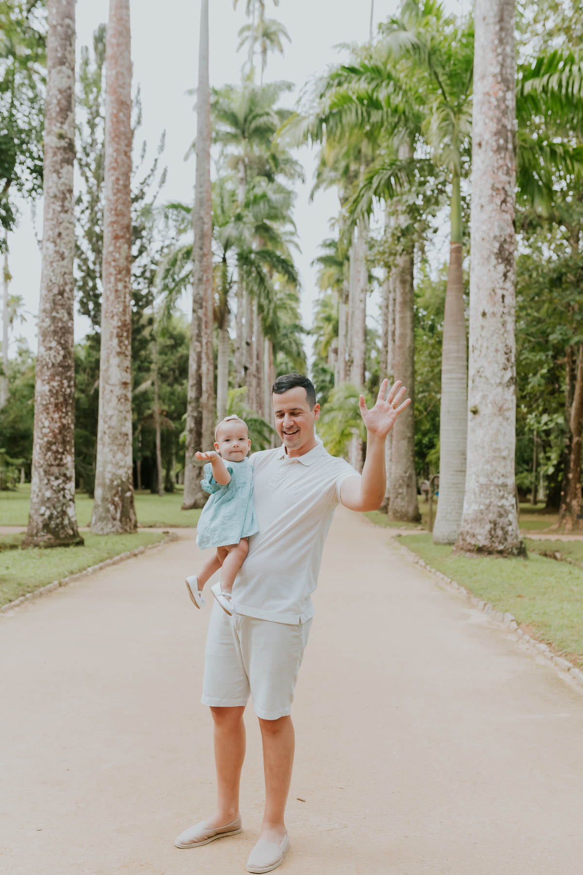 Fotografia de familia- Ensaio no Jardim Botânico, RJ fotografa Rio de Janeiro acompanhamento externo Manuela 10 meses sessão