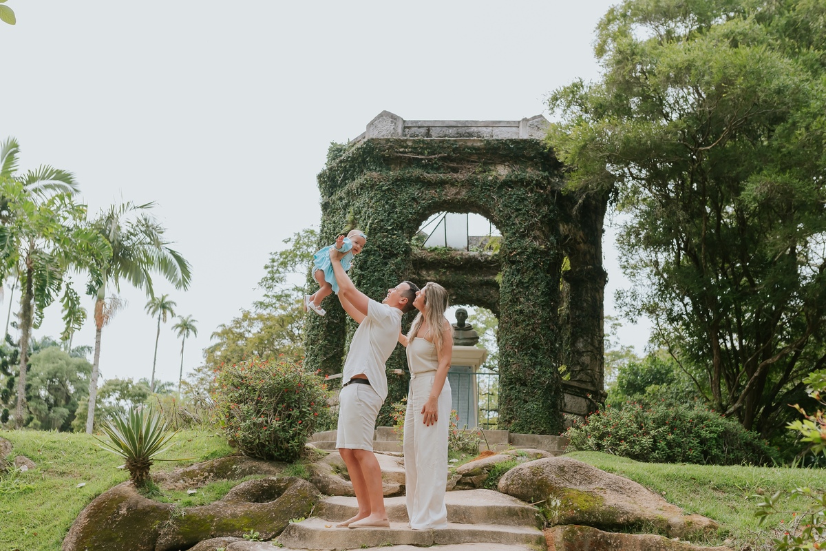 Fotografia de familia- Ensaio no Jardim Botânico, RJ fotografa Rio de Janeiro acompanhamento externo Manuela 10 meses sessão