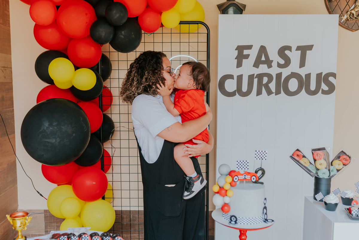 fotografia festa infantil Rio de Janeiro rj fotografa familia 2 anos Nicolas tema carros em casa 