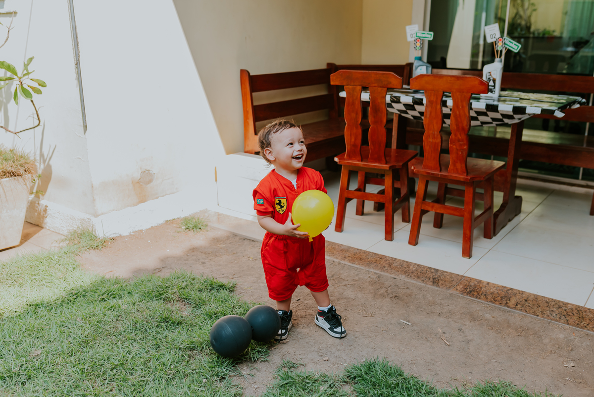 fotografia festa infantil Rio de Janeiro rj fotografa familia 2 anos Nicolas tema carros em casa 