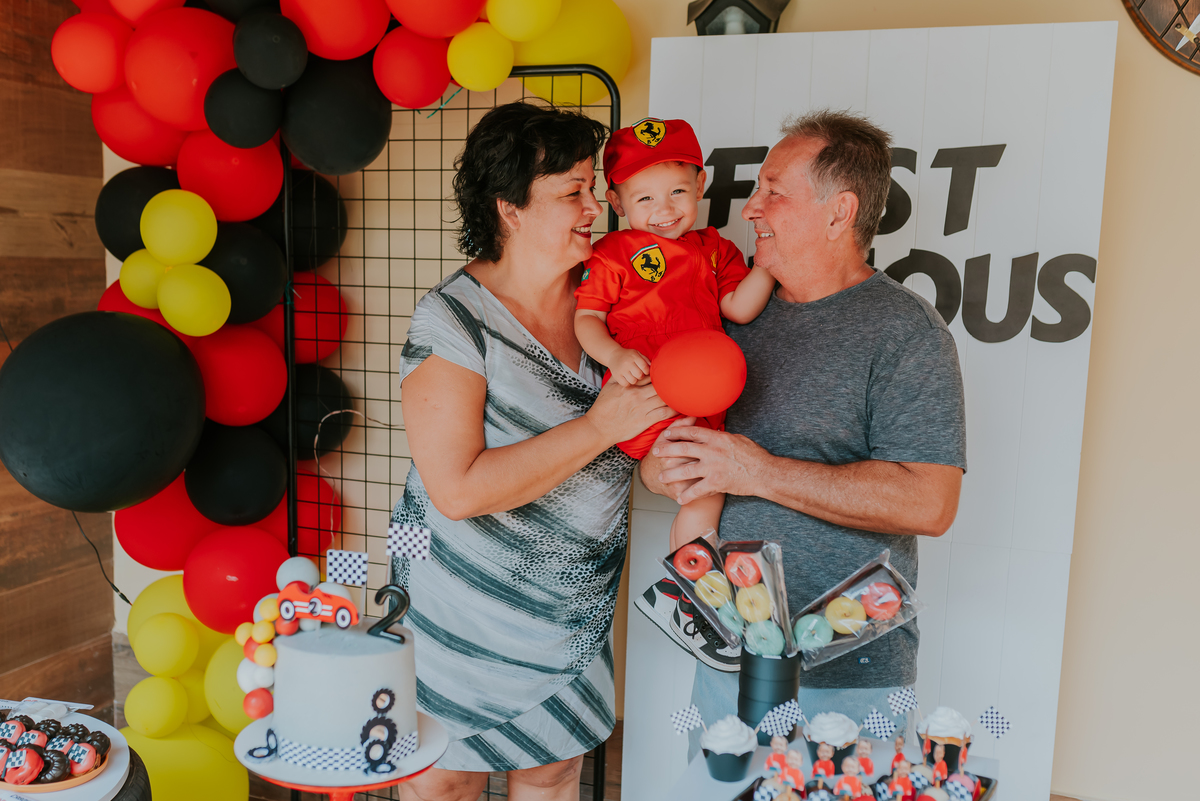 fotografia festa infantil Rio de Janeiro rj fotografa familia 2 anos Nicolas tema carros em casa 