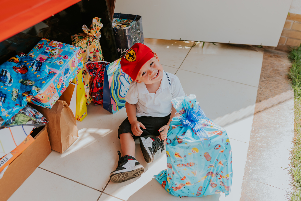 fotografia festa infantil Rio de Janeiro rj fotografa familia 2 anos Nicolas tema carros em casa 