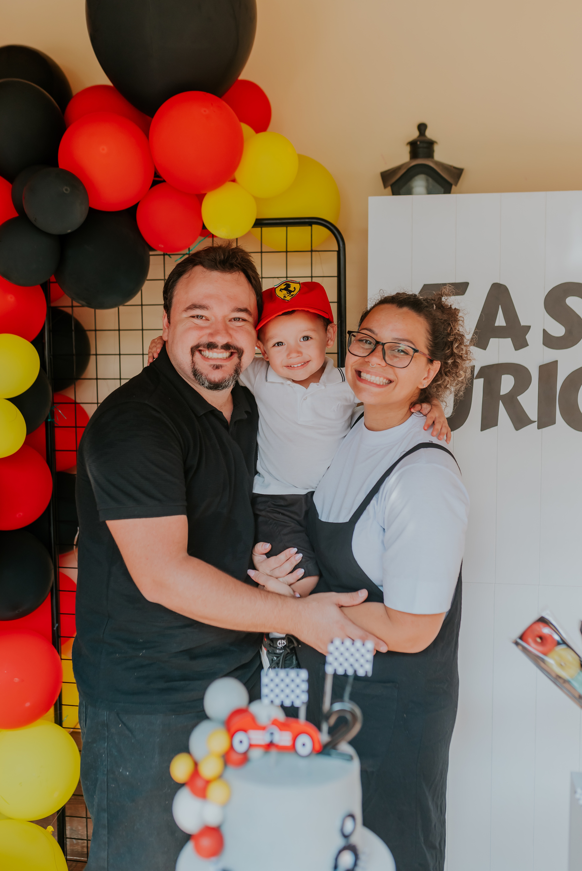 fotografia festa infantil Rio de Janeiro rj fotografa familia 2 anos Nicolas tema carros em casa 