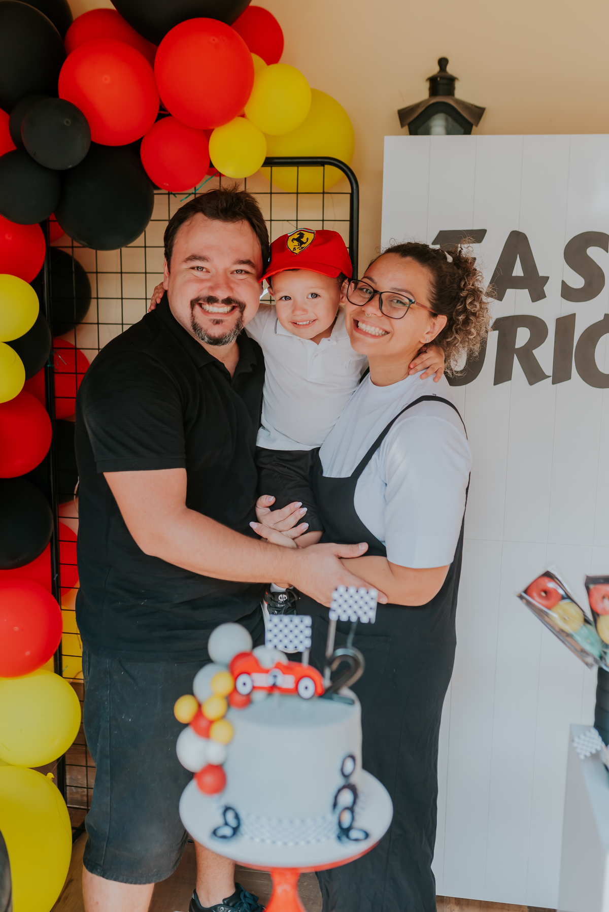 fotografia festa infantil Rio de Janeiro rj fotografa familia 2 anos Nicolas tema carros em casa 