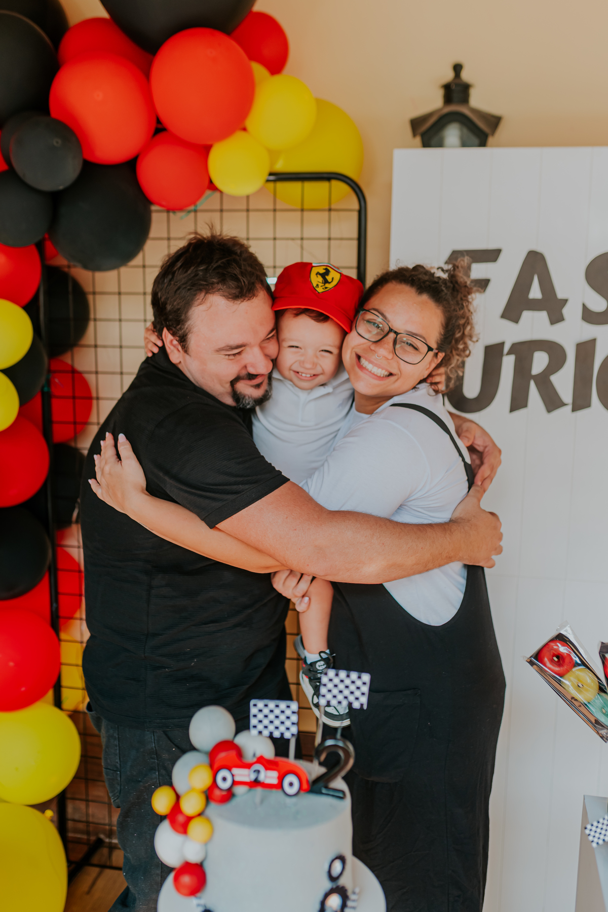 fotografia festa infantil Rio de Janeiro rj fotografa familia 2 anos Nicolas tema carros em casa 