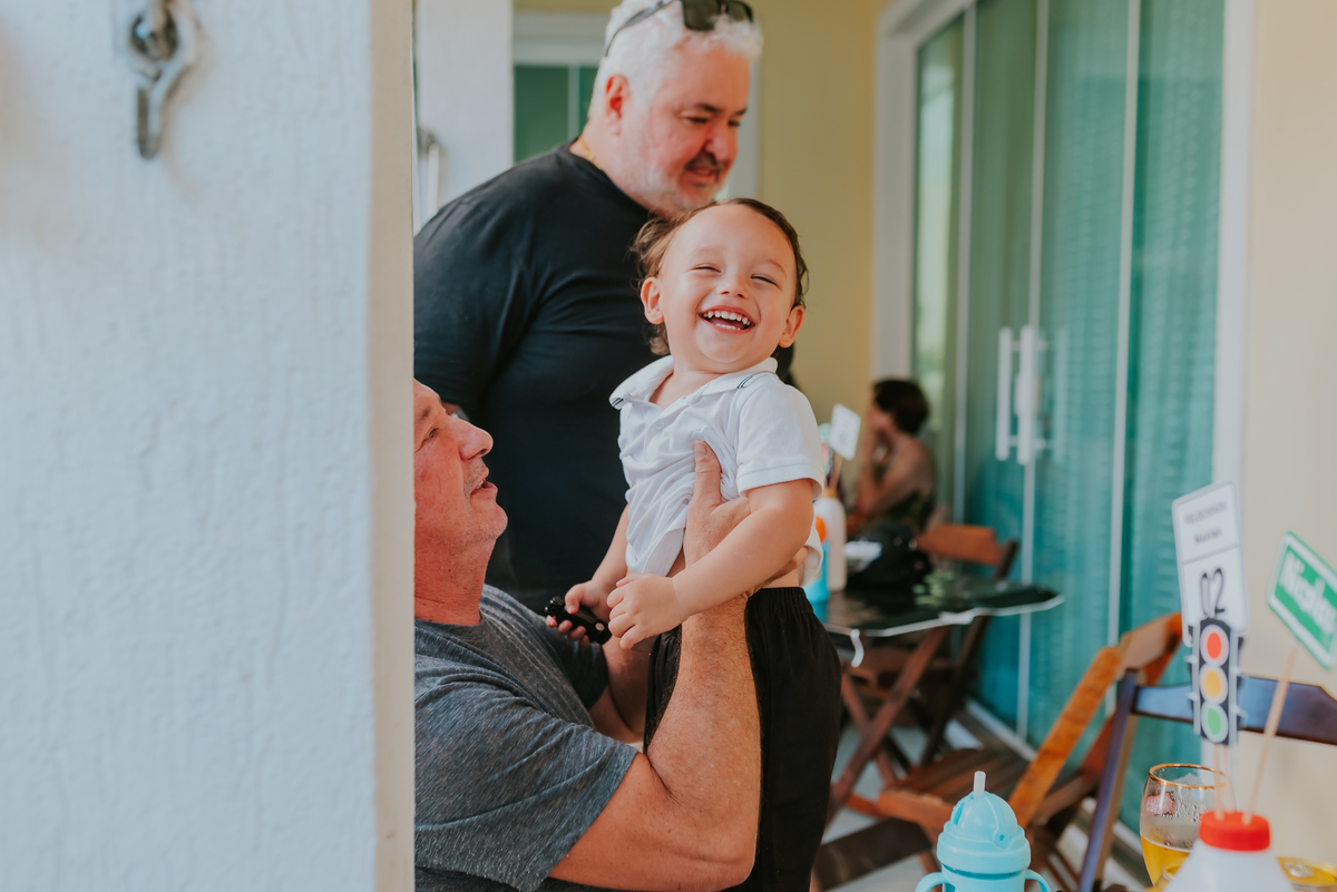 fotografia festa infantil Rio de Janeiro rj fotografa familia 2 anos Nicolas tema carros em casa 