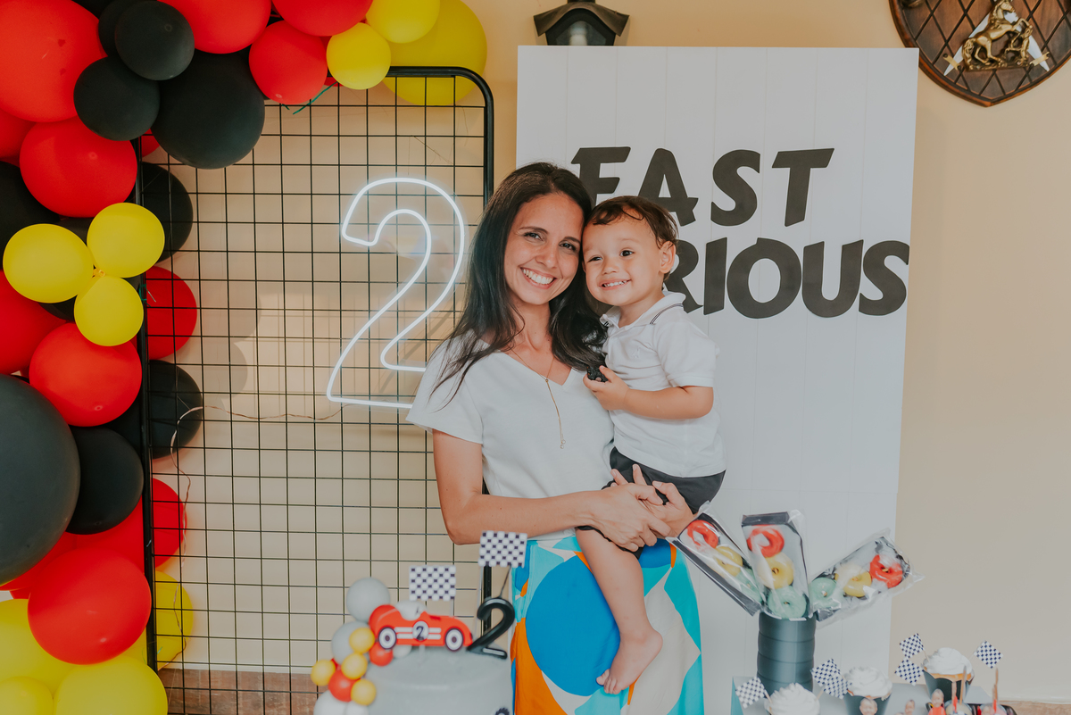 fotografia festa infantil Rio de Janeiro rj fotografa familia 2 anos Nicolas tema carros em casa 