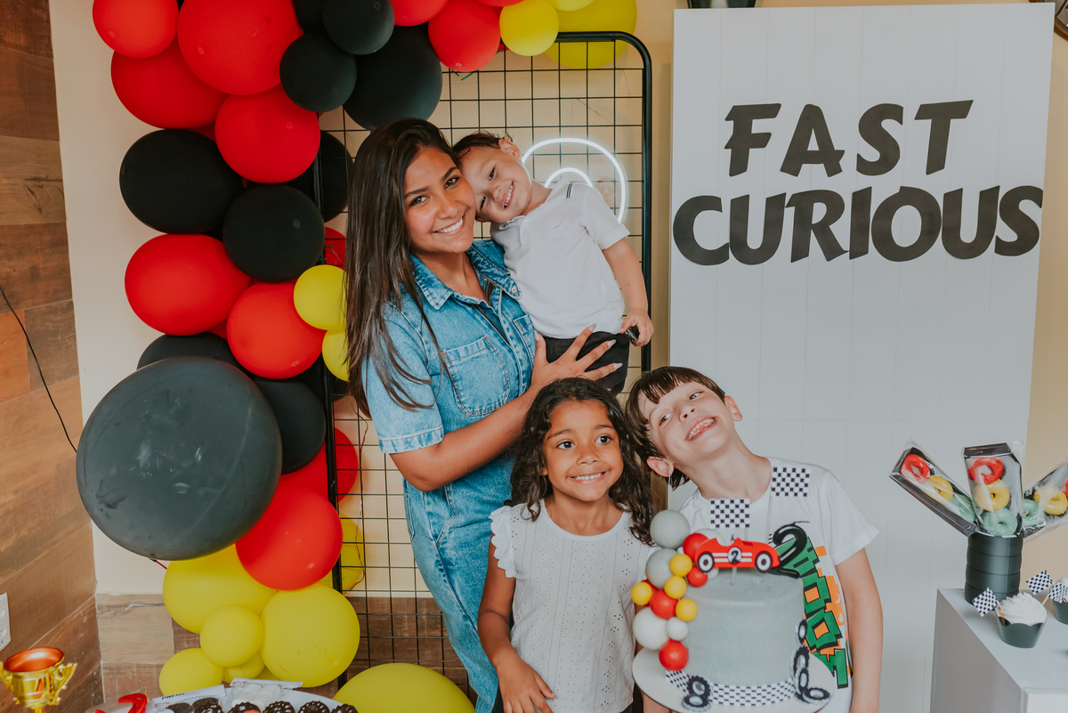 fotografia festa infantil Rio de Janeiro rj fotografa familia 2 anos Nicolas tema carros em casa 