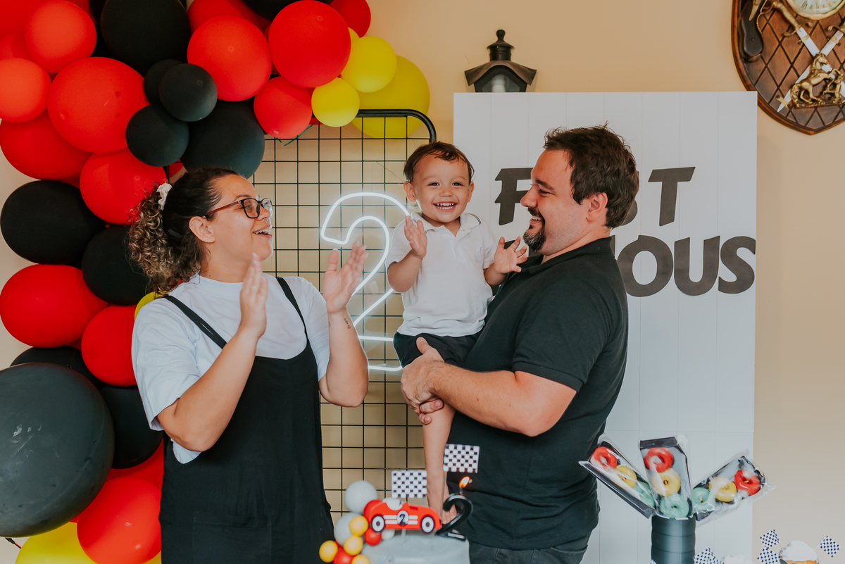 fotografia festa infantil Rio de Janeiro rj fotografa familia 2 anos Nicolas tema carros em casa 