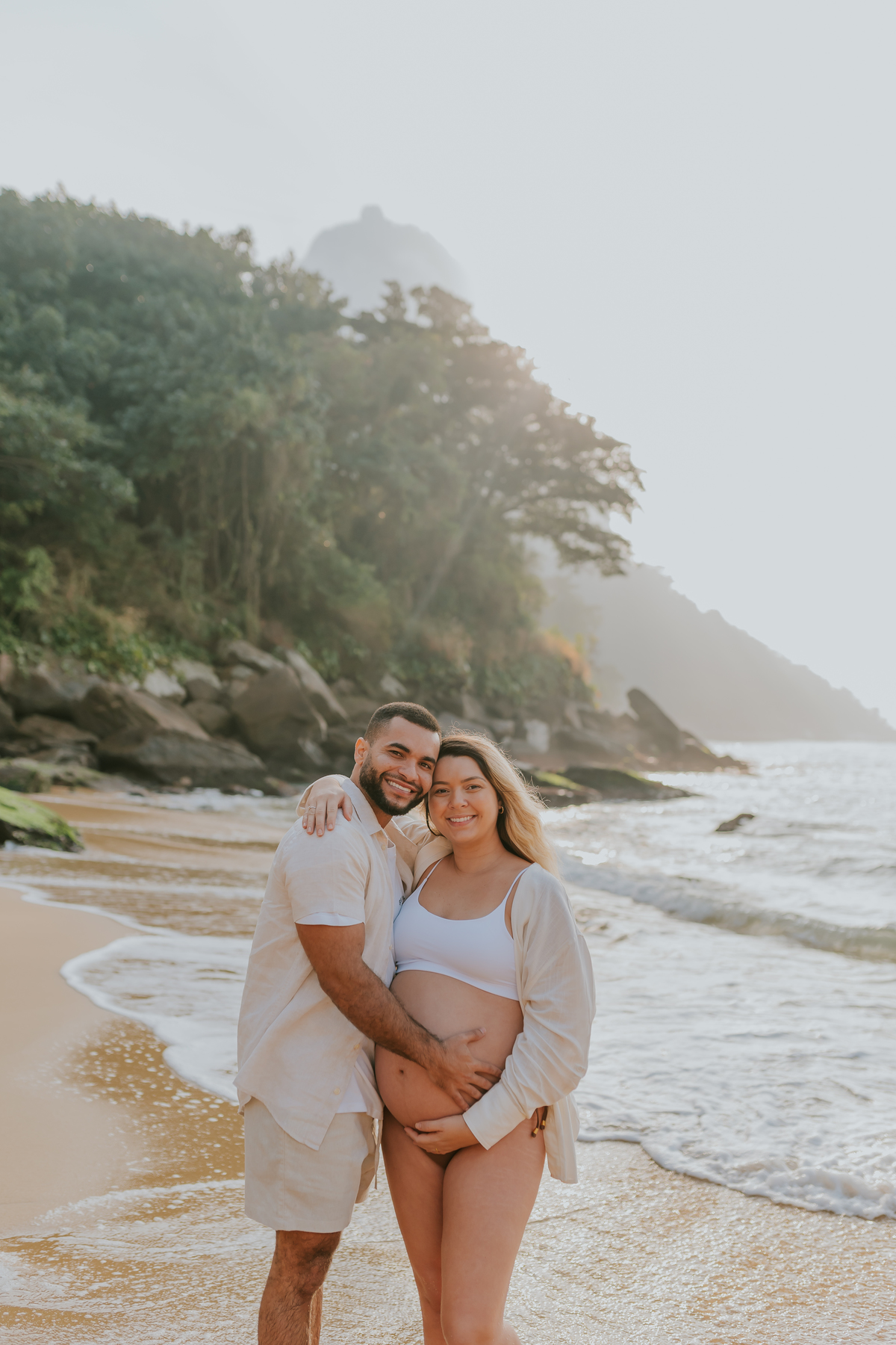 fotografia ensaio gestante gravida fotografa familia praia vermelha urca Rio de Janeiro amanhecer externo sessão 