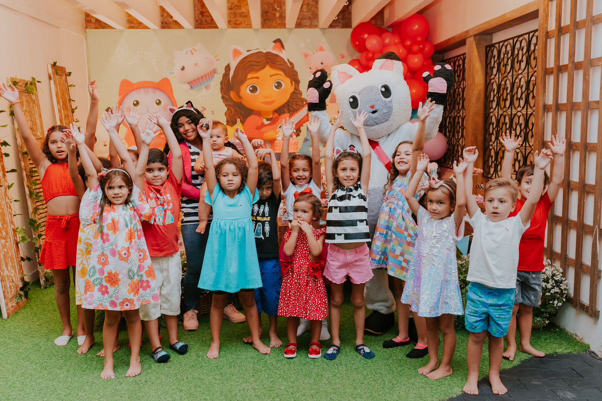 6 anos thais fotografa familia fotografia Tijuca vilarejo kids Rio de Janeiro rj festa infantil casa de festas 