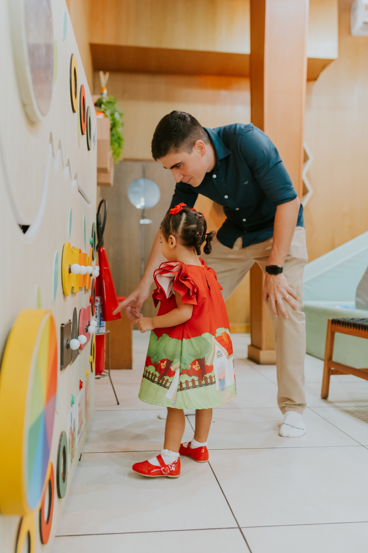 fotografa familia festa infantil 2 anos maria Julia casa de festas tik tak botafogo rio de janeiro rj fotografia tema chapeuzinho vermelho 