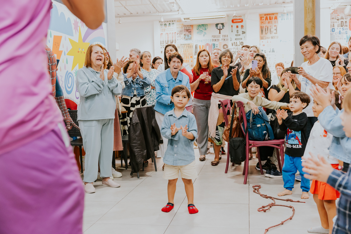 fotografia fotografa festa infantil super heróis 4 anos Miguel casa de festas quintal Tijuca rio de Janeiro rj fotografa familia 