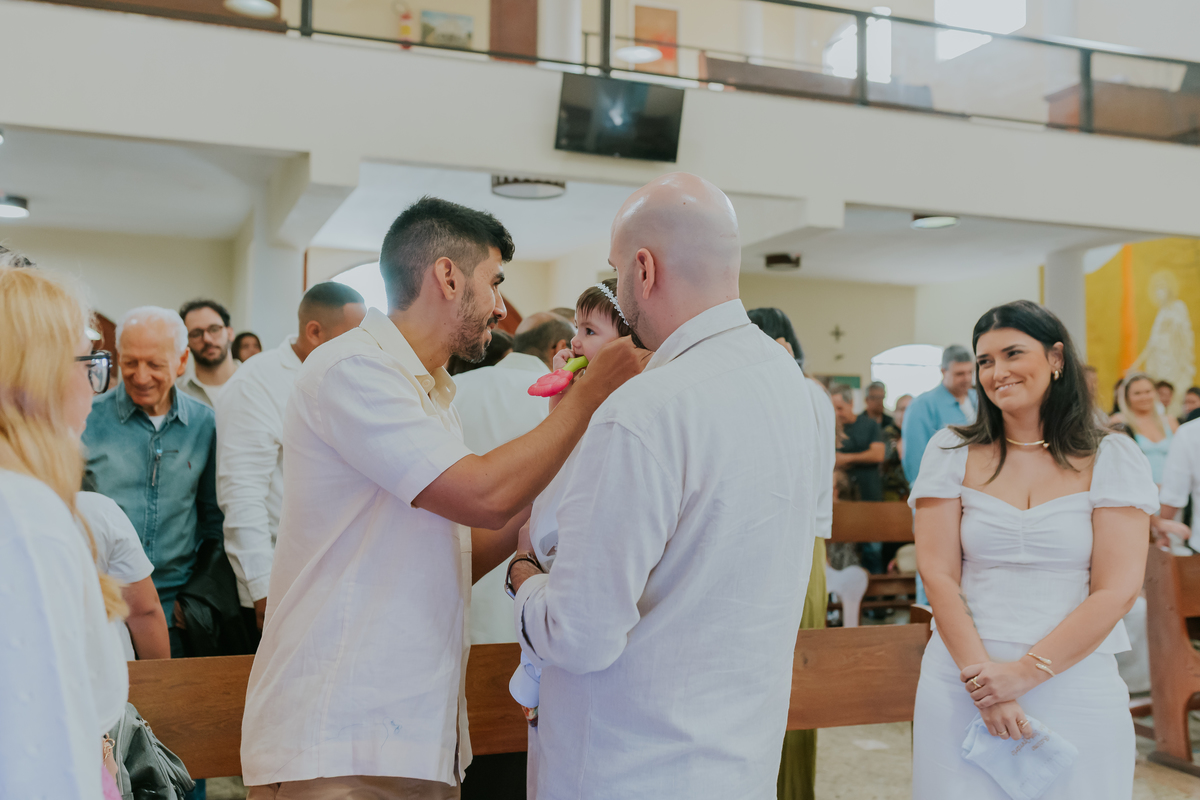 fotografia batizado batismo maria Julia Rio de Janeiro fotografa familia capela nossa senhora de Fátima ilha do governador rj jardim Guanabara 