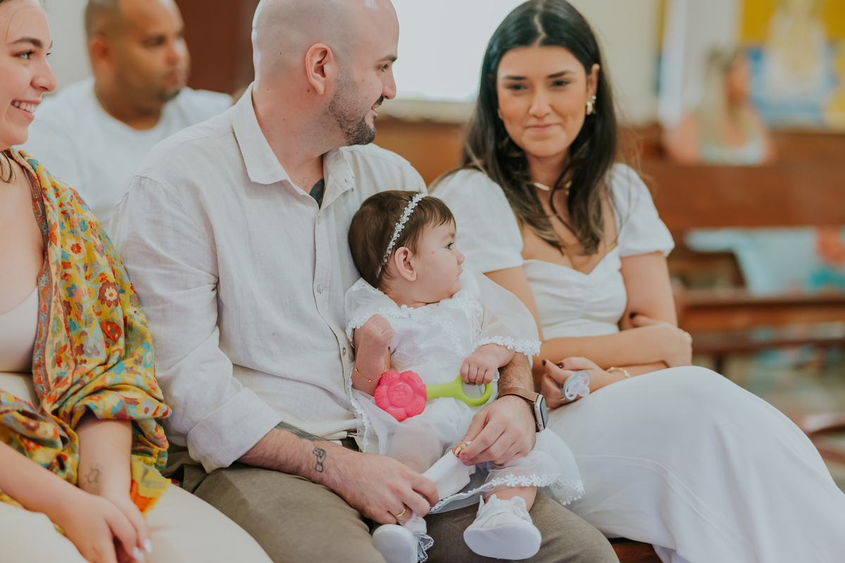 fotografia batizado batismo maria Julia Rio de Janeiro fotografa familia capela nossa senhora de Fátima ilha do governador rj jardim Guanabara 