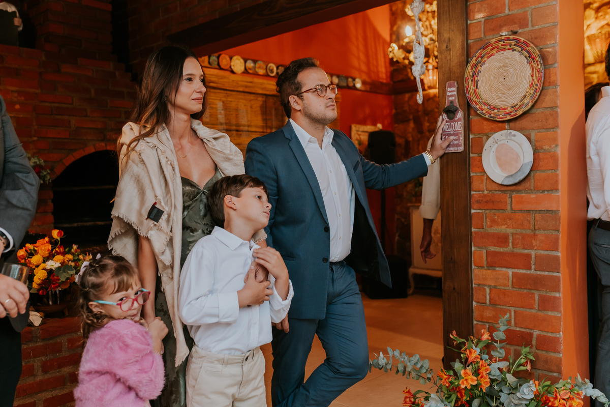 fotografa de casais casamento intimista monique e bruno em casa Rio de Janeiro rj cerimônia familia wedding 