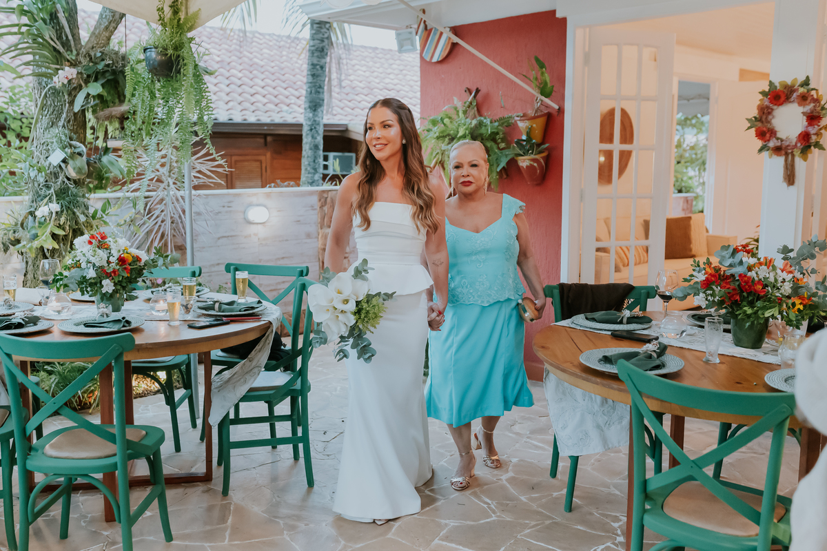 fotografa de casais casamento intimista monique e bruno em casa Rio de Janeiro rj cerimônia familia wedding 