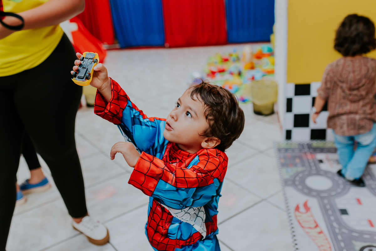 fotografia festa infantil 3 anos tomas laranjeiras Río de Janeiro rj fotografa familia evento homem aranha bruna Guerson casa de festas arca dos sonhos