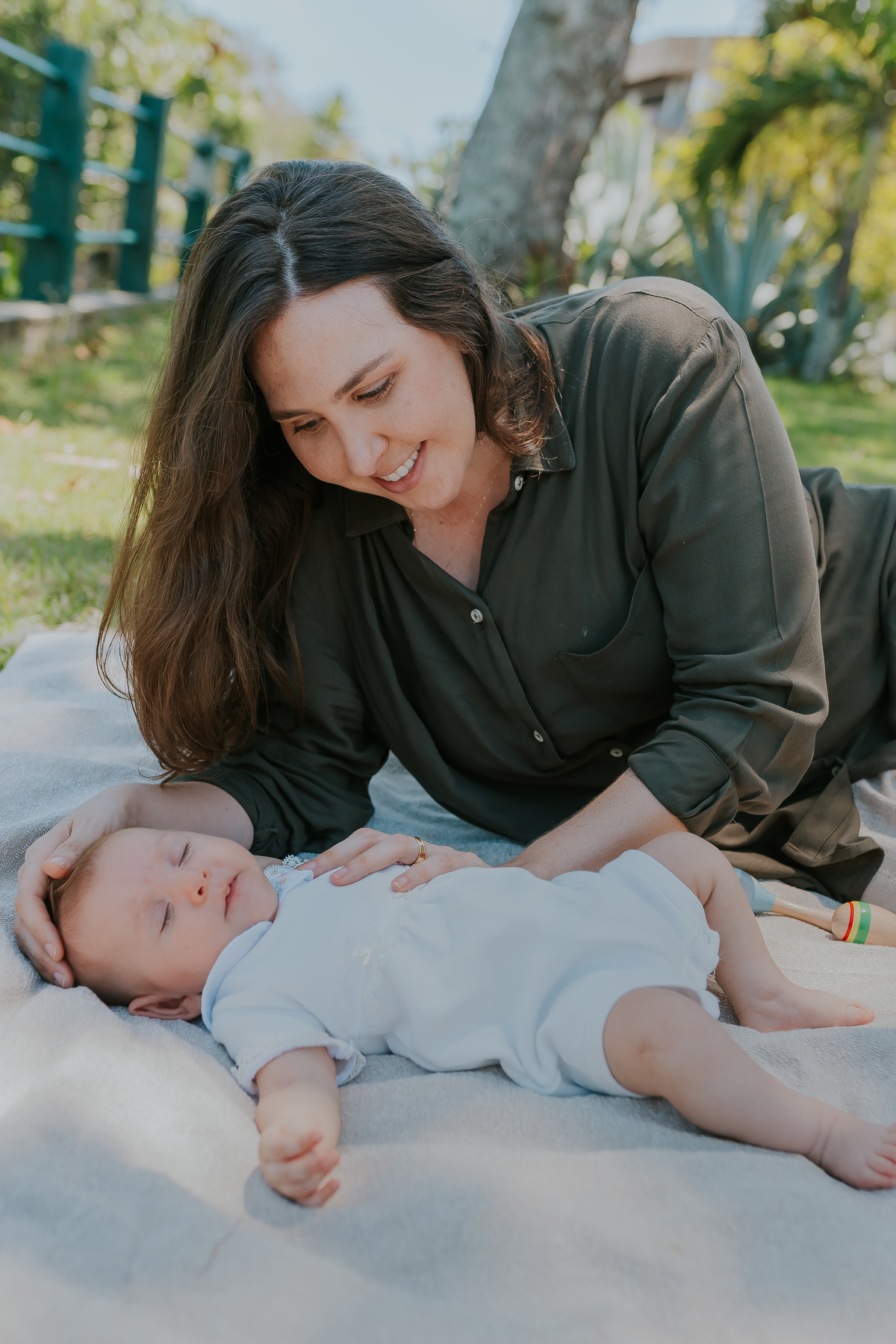 fotografa familia ensaio acompanhamento bebe 3 meses liz ilha do governador rj Rio de Janeiro jardim Guanabara fotografia 