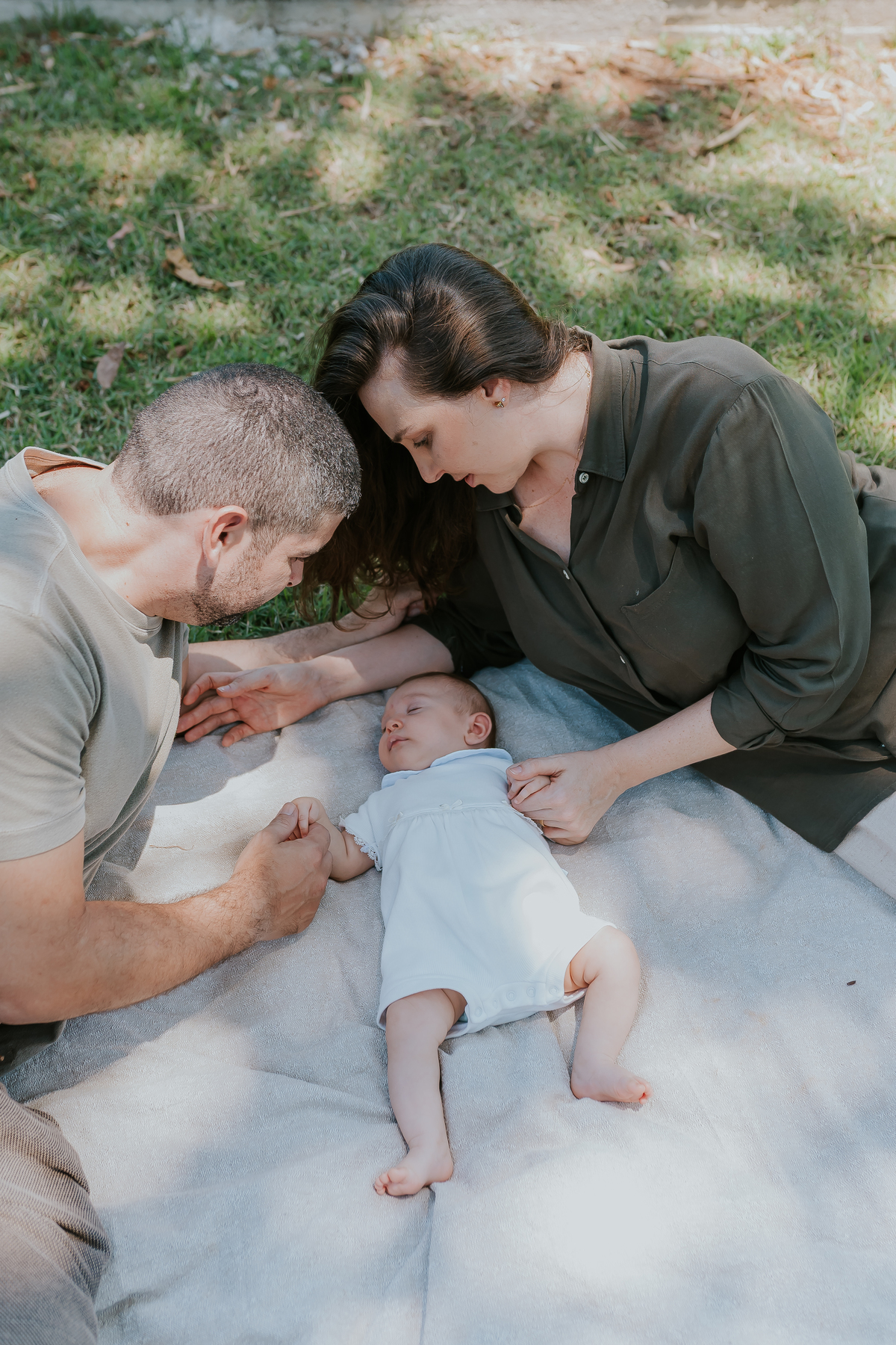 fotografa familia ensaio acompanhamento bebe 3 meses liz ilha do governador rj Rio de Janeiro jardim Guanabara fotografia 