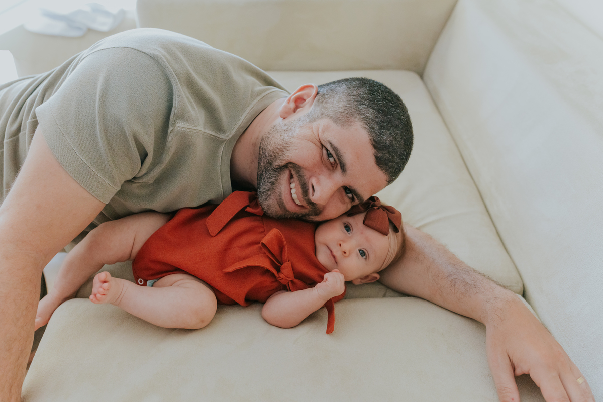 fotografa familia ensaio acompanhamento bebe 3 meses liz ilha do governador rj Rio de Janeiro jardim Guanabara fotografia 